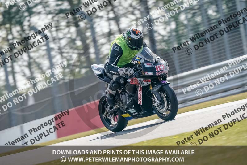 donington no limits trackday;donington park photographs;donington trackday photographs;no limits trackdays;peter wileman photography;trackday digital images;trackday photos